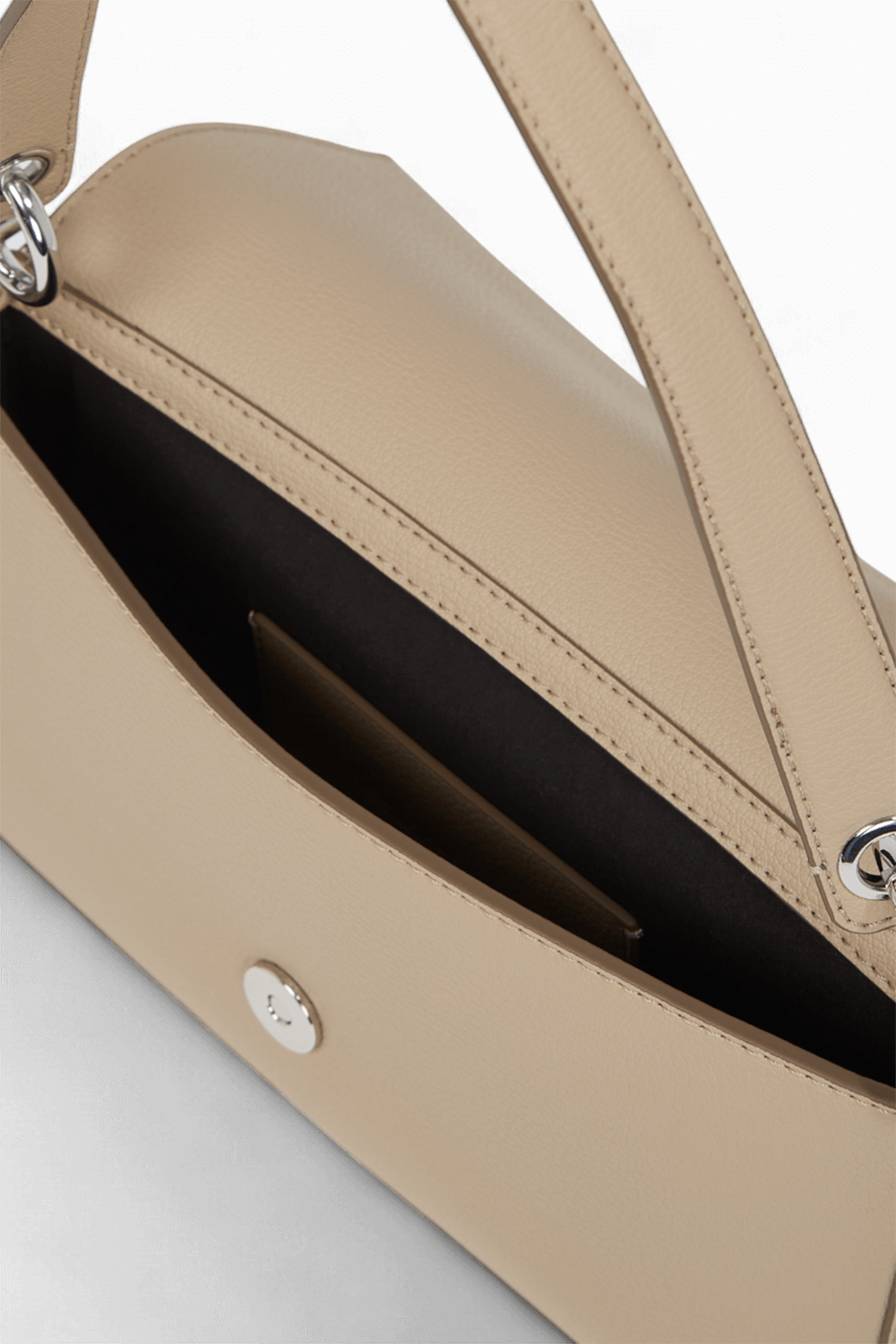 תמונת פנים של תיק כתף