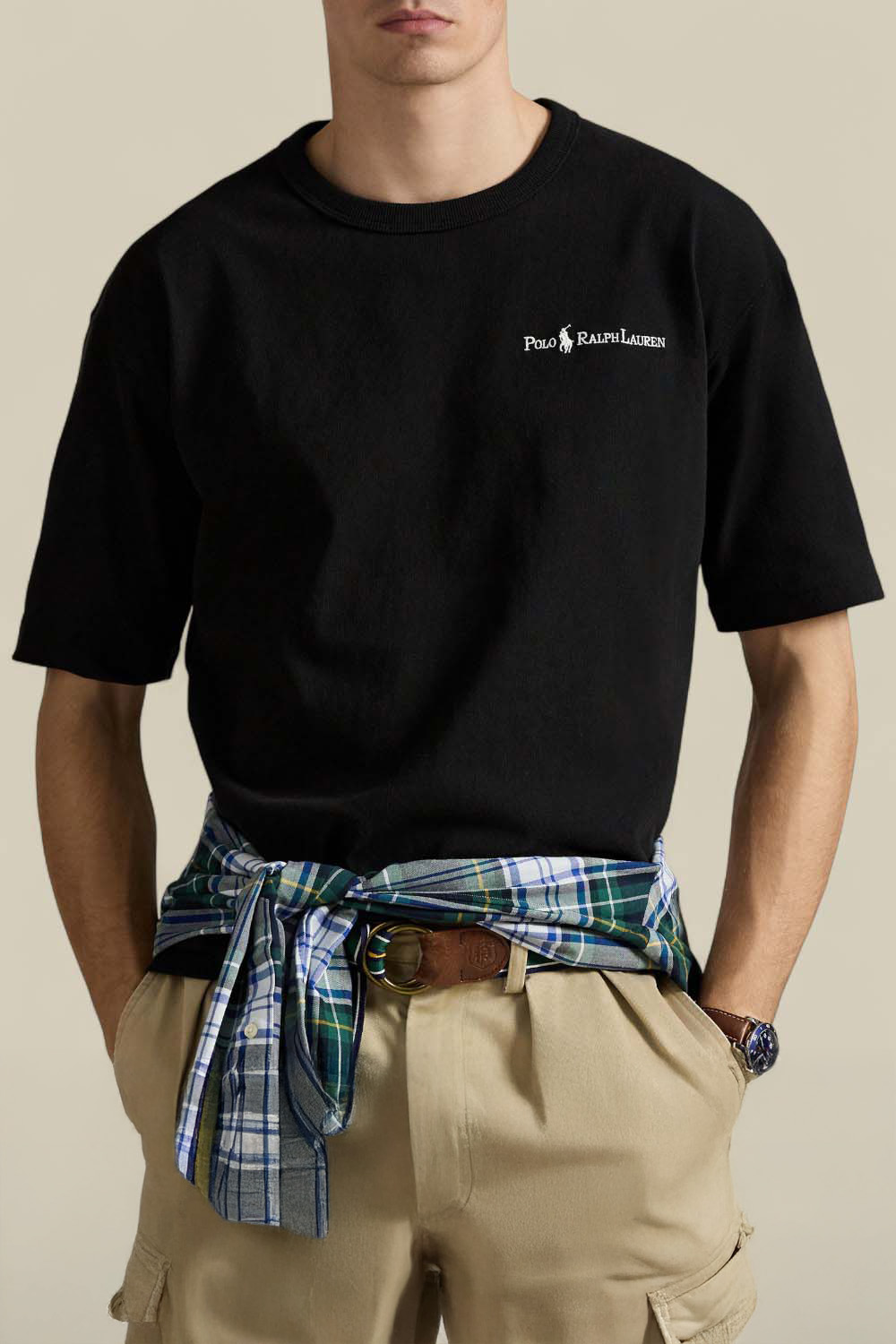 תמונת דוגמן קידמית של חולצת טי