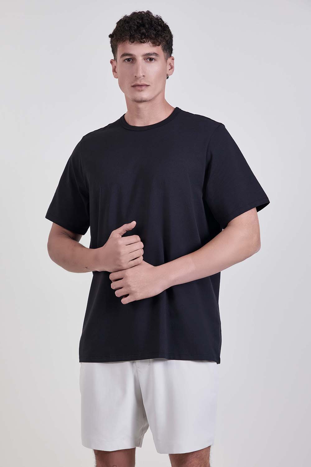 תמונת דוגמן קידמית של Organic Cotton Classic-Fit T-Shirt