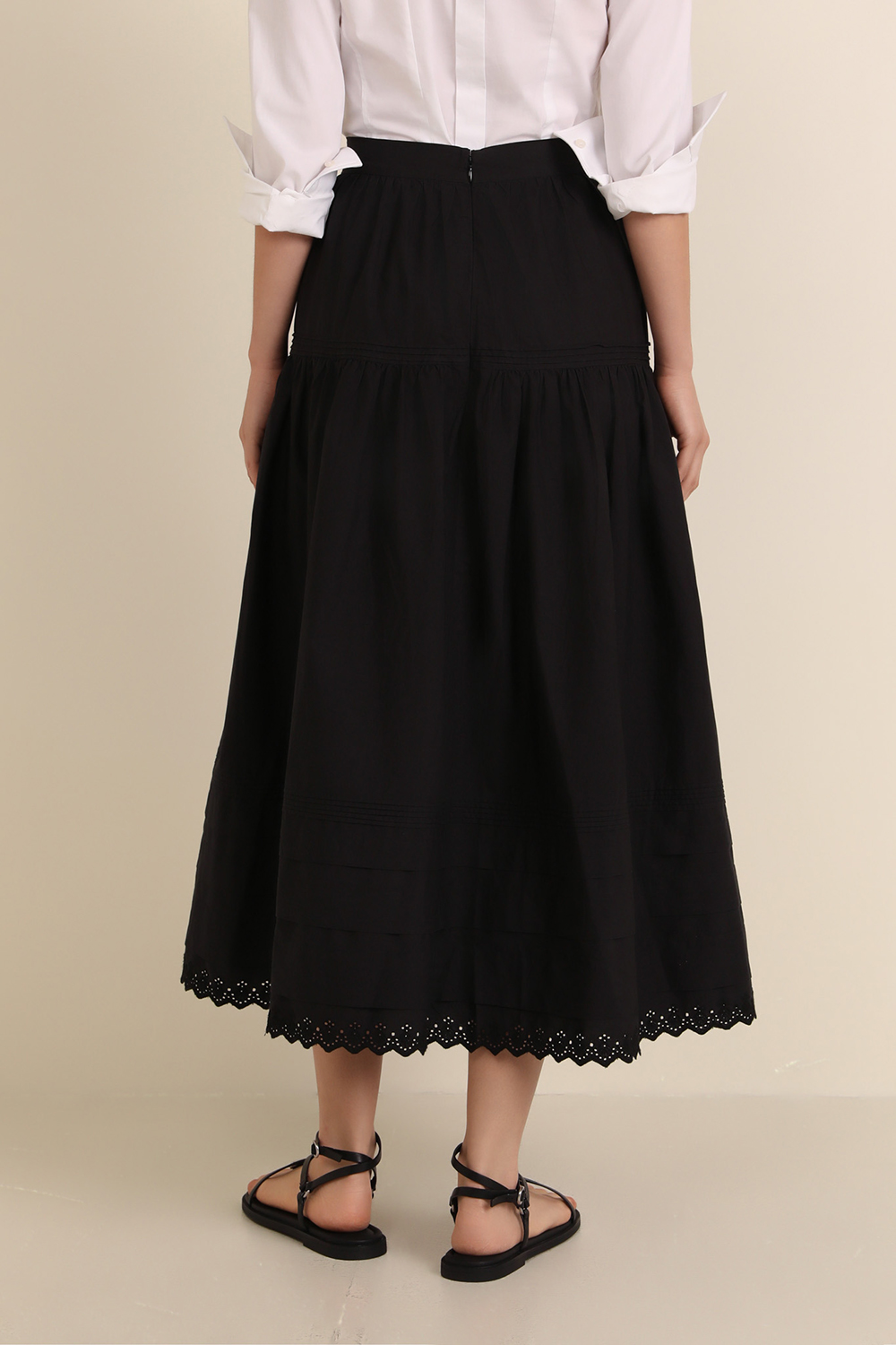 תמונת דוגמן אחורית של חצאית מקסי סבסטיאן