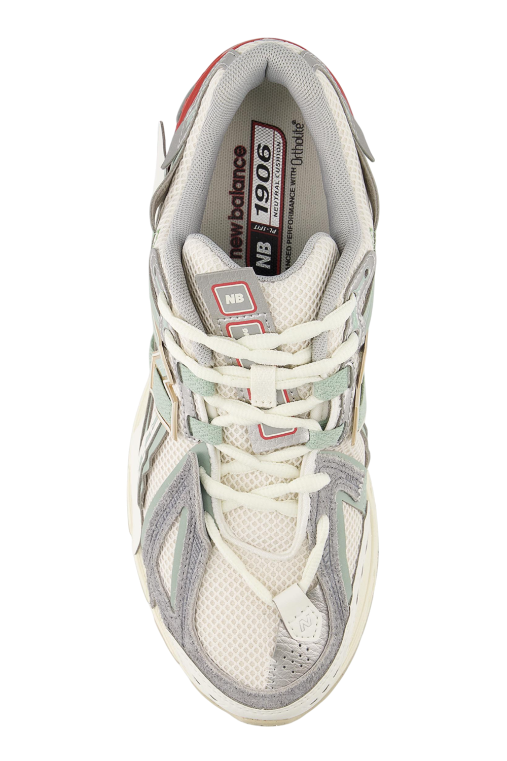 תמונת תקריב של סניקרס