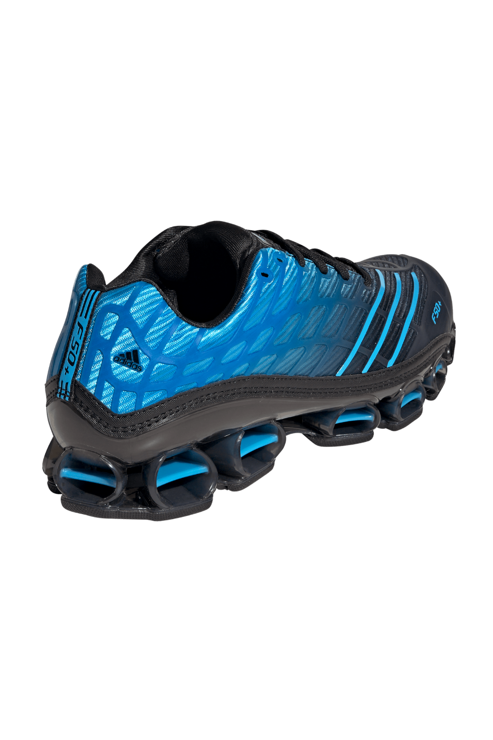 תמונת תקריב של נעלי ריצה מגהרייד F50