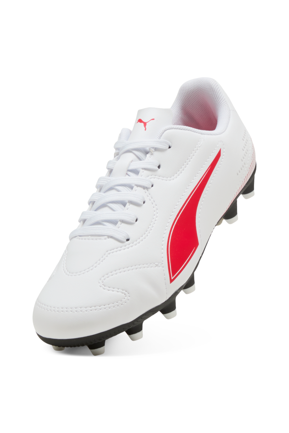 תמונת פנים של נעלי סניקרס