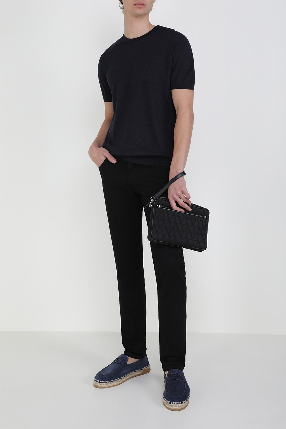 תמונת דוגמן קידמית של נעלי אספדריל