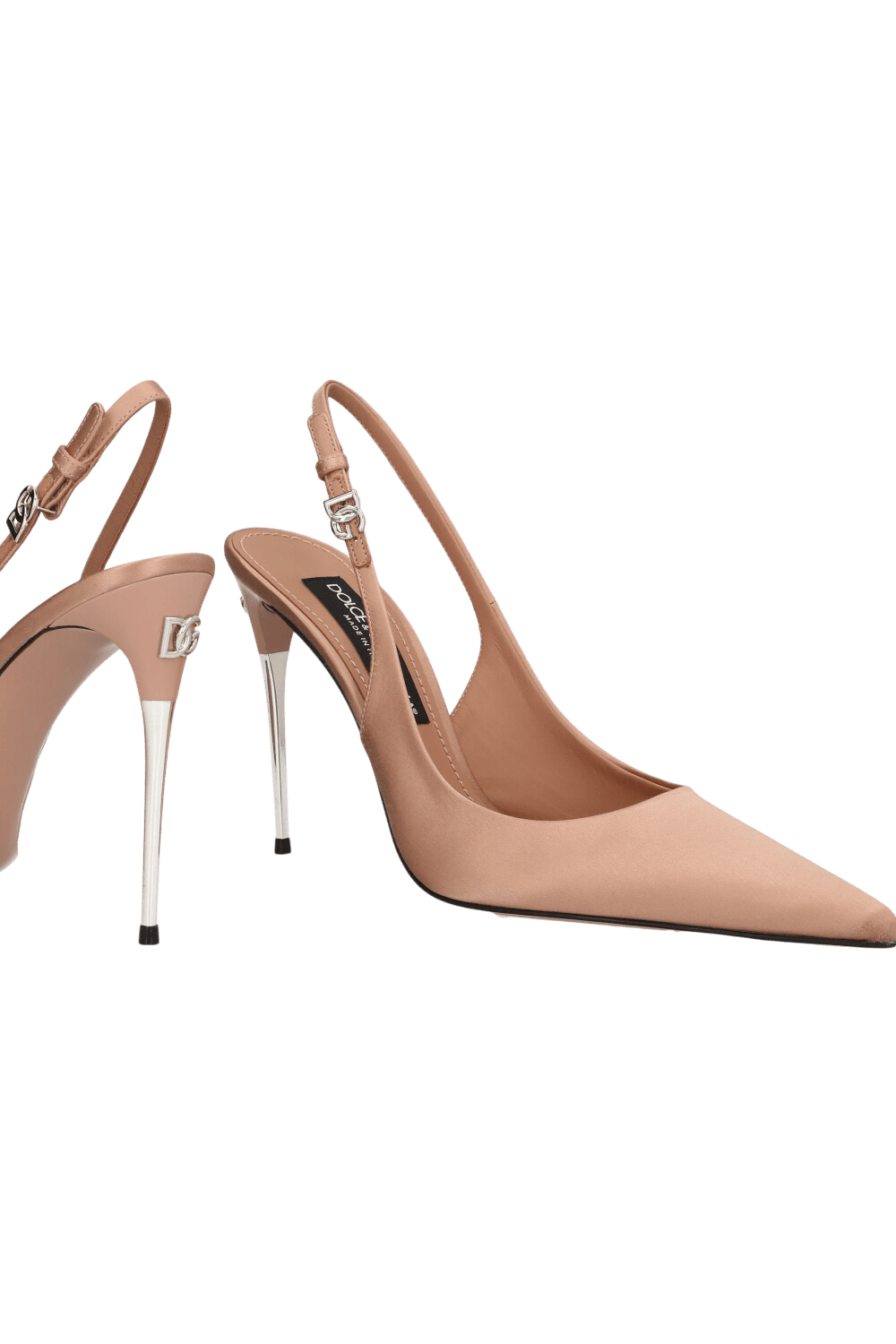 תמונת תקריב של נעלי עקב סטילטו