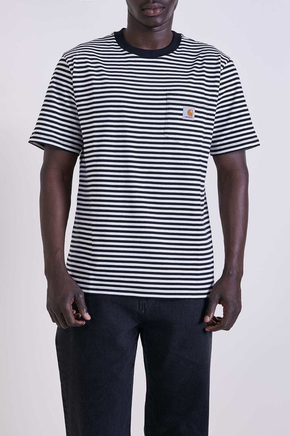 תמונת דוגמן קידמית של חולצת טי