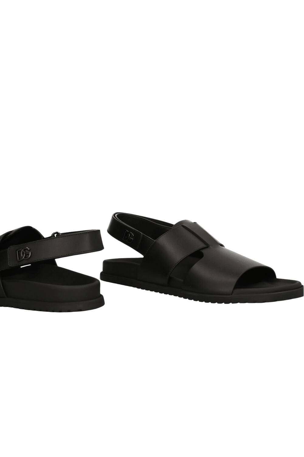 תמונת תקריב של סנדלי עור