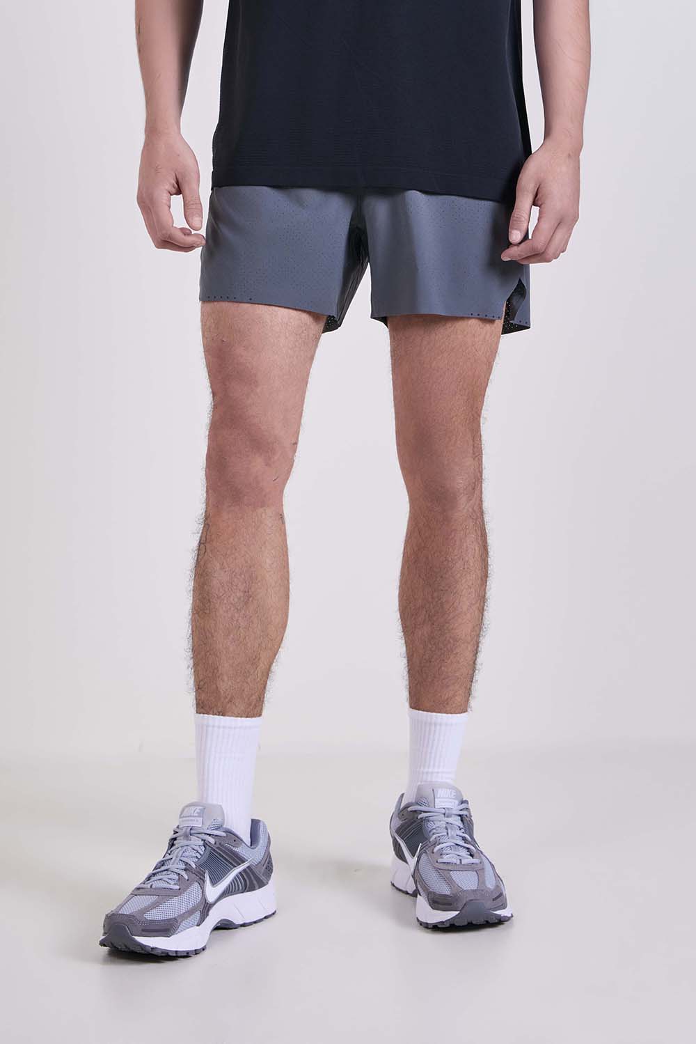 תמונת דוגמן קידמית של Fast And Free Running Short Lined 5