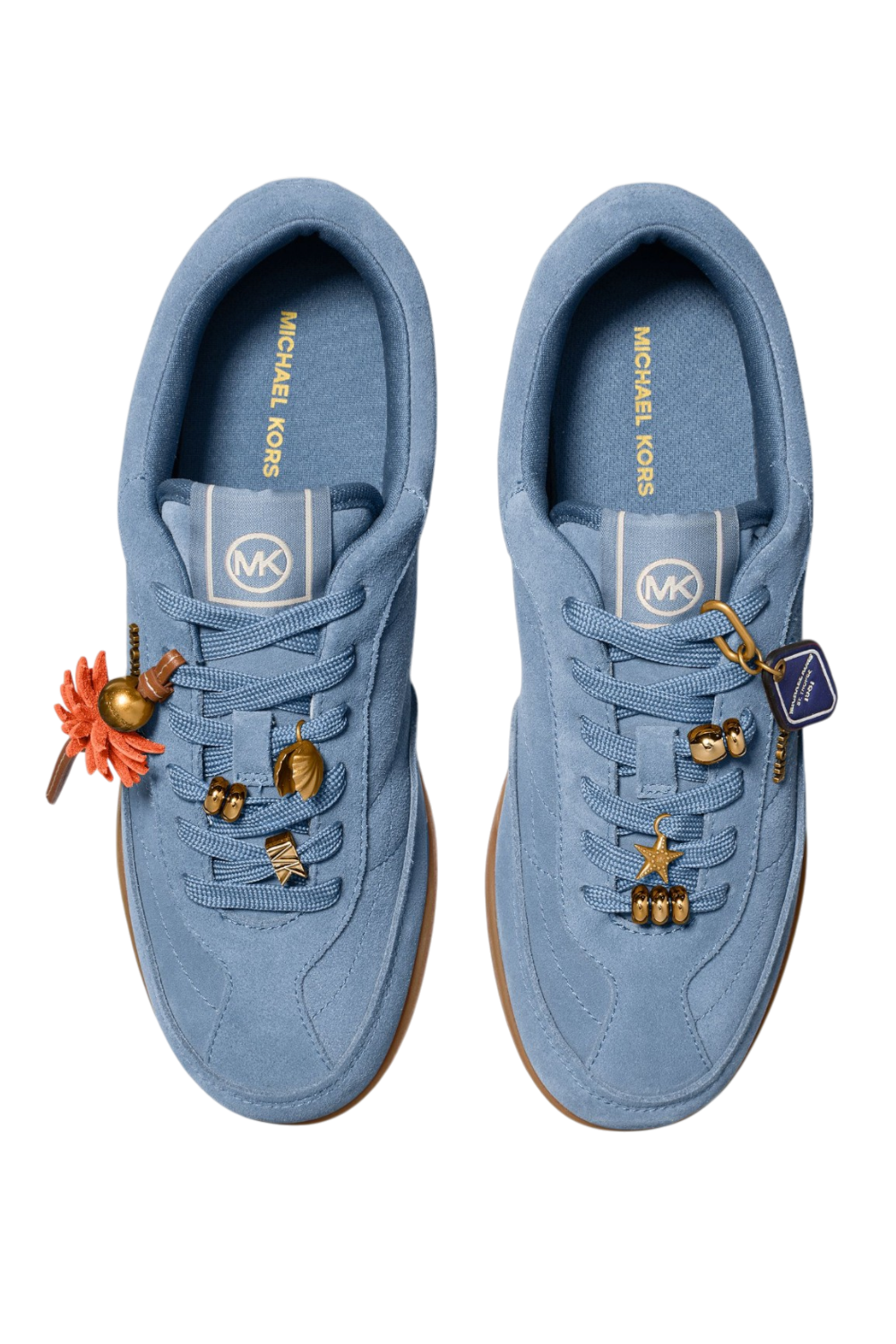 תמונת פנים של נעלי סניקרס