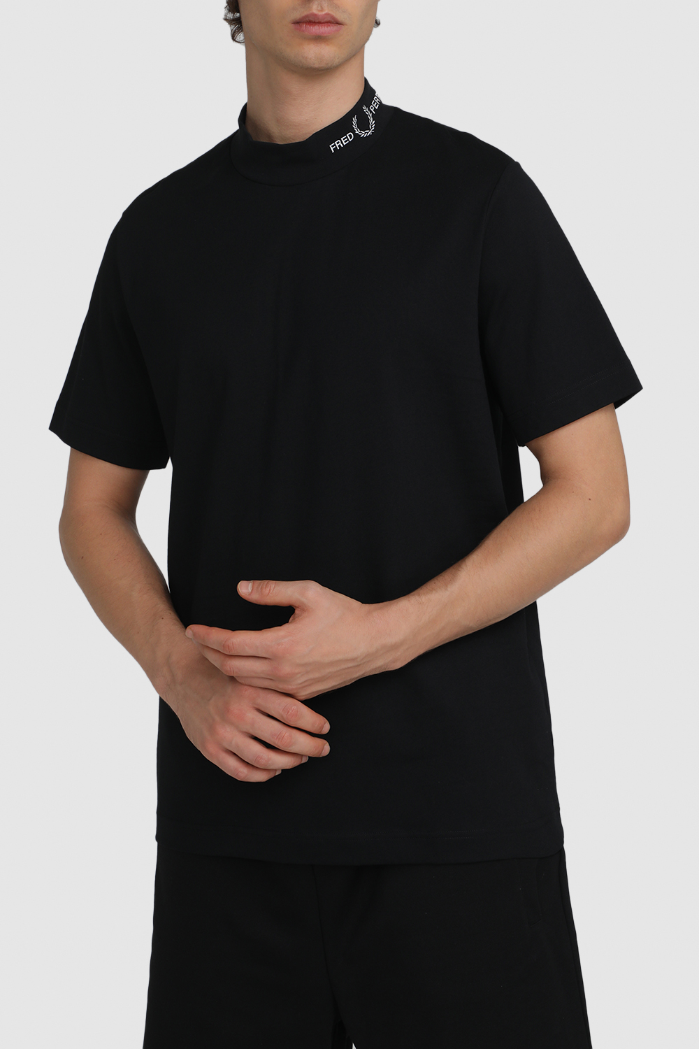 תמונת דוגמן קידמית של חולצת טי