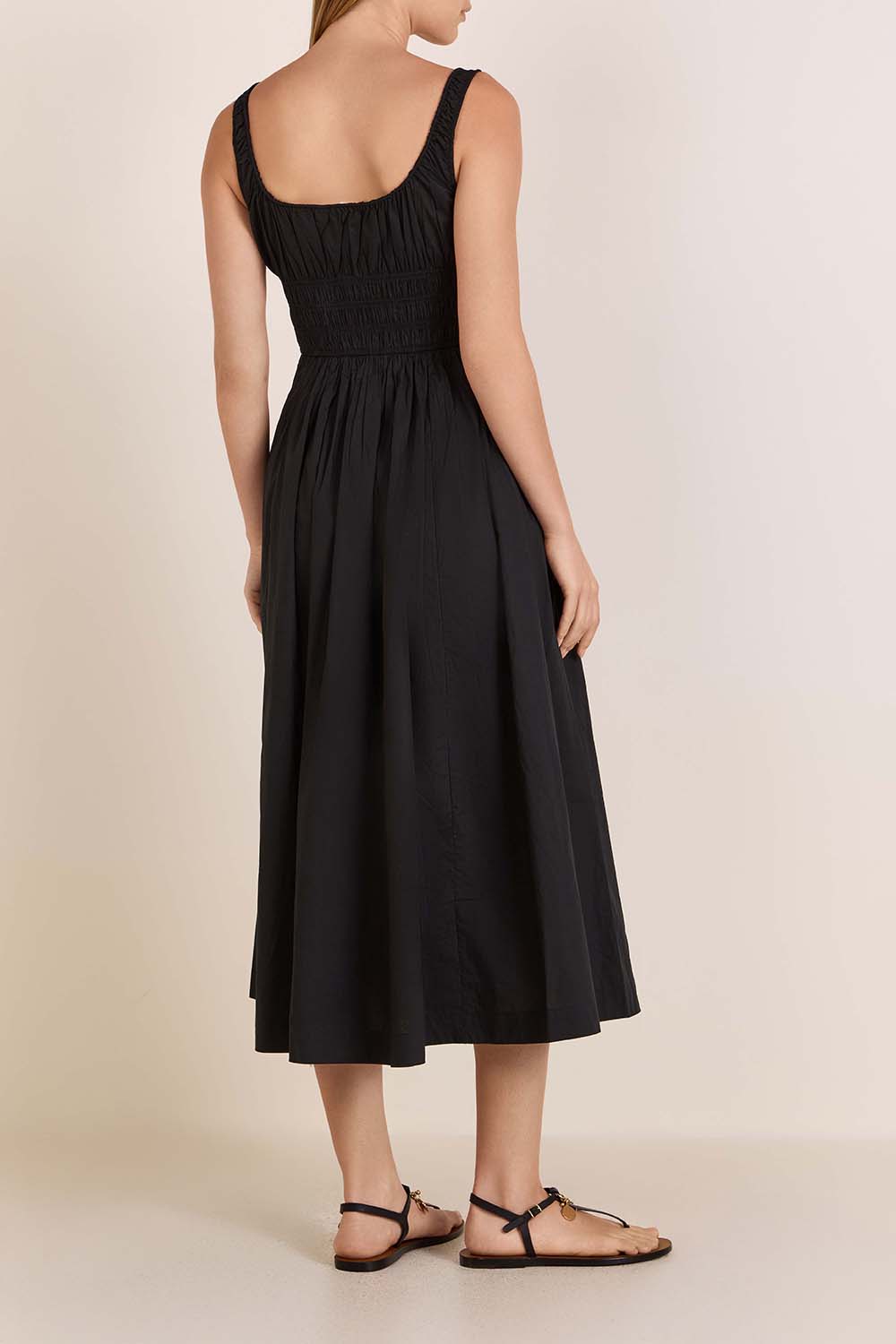 תמונת דוגמן אחורית של שמלת מידי קווילה