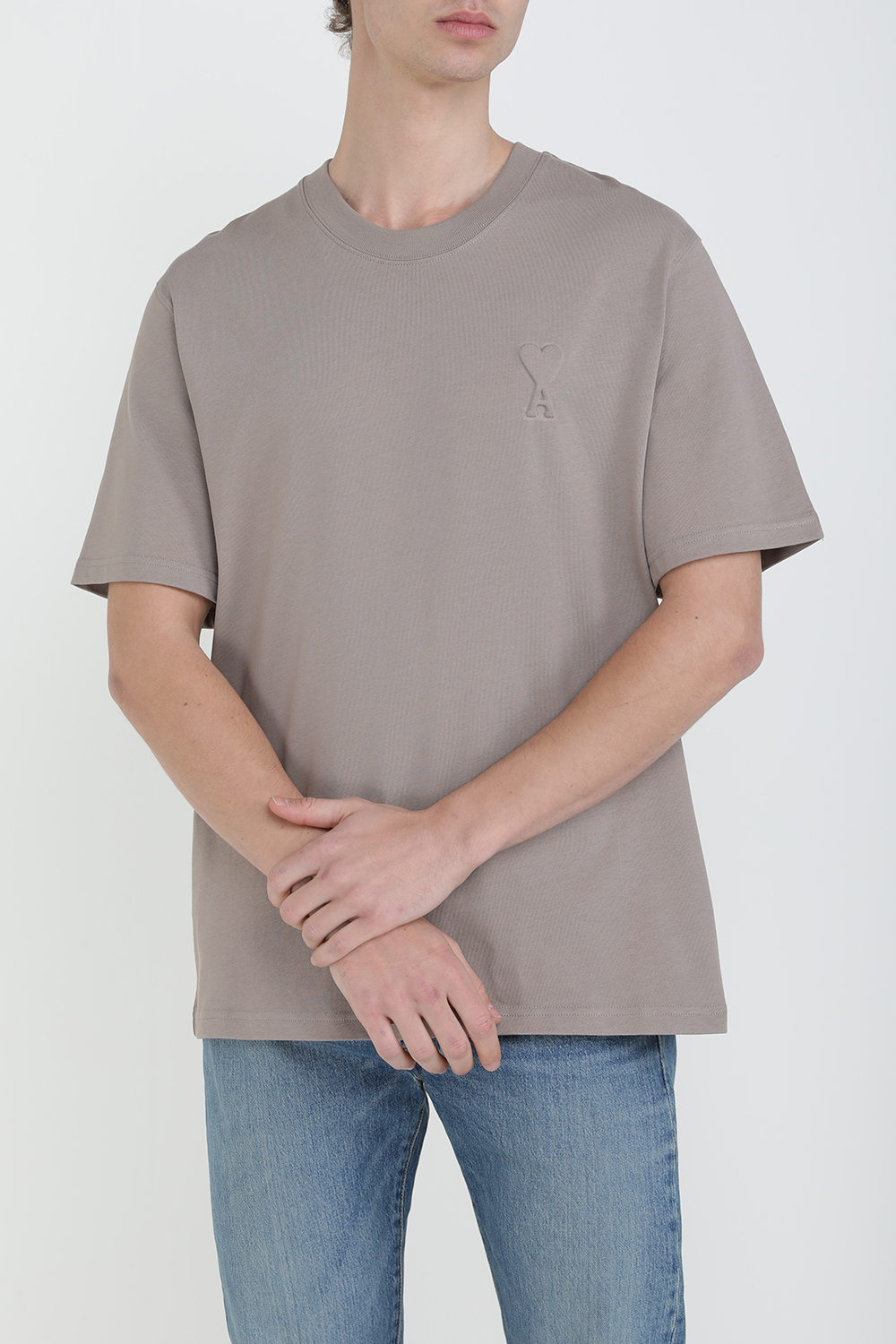 תמונת דוגמן קידמית של חולצת טי