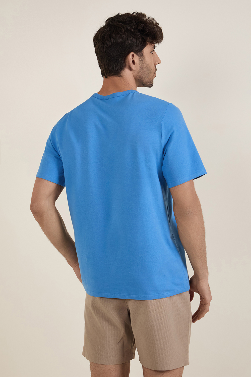 תמונת דוגמן אחורית של Organic Cotton Classic-Fit T-Shirt