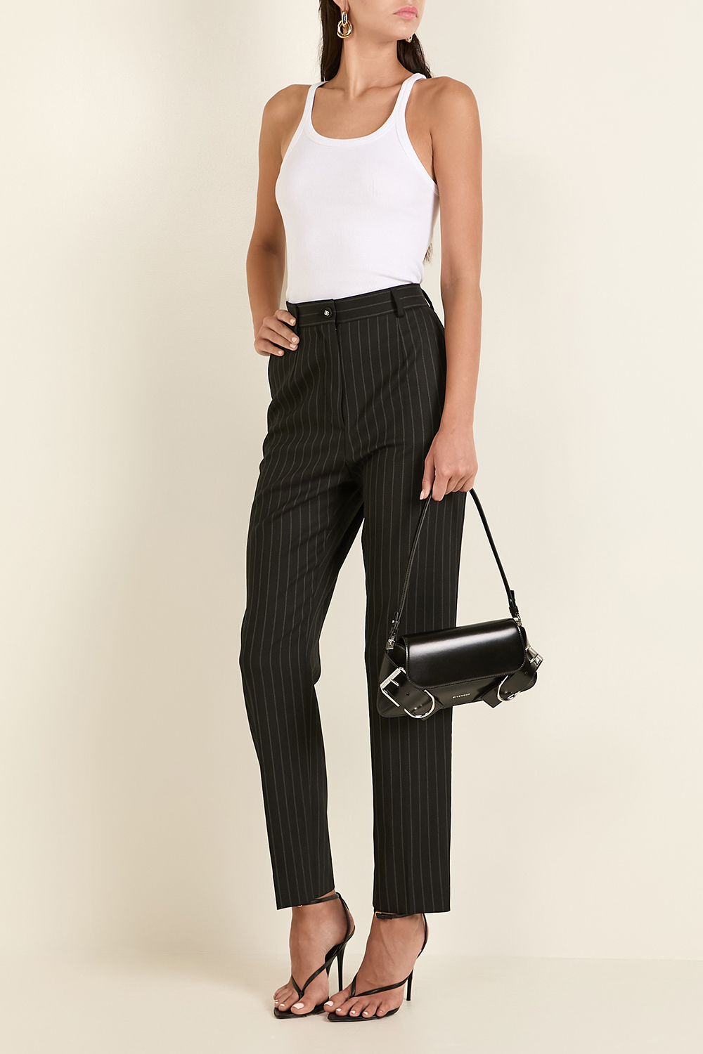 תמונת דוגמן קידמית של תיק כתף קטן