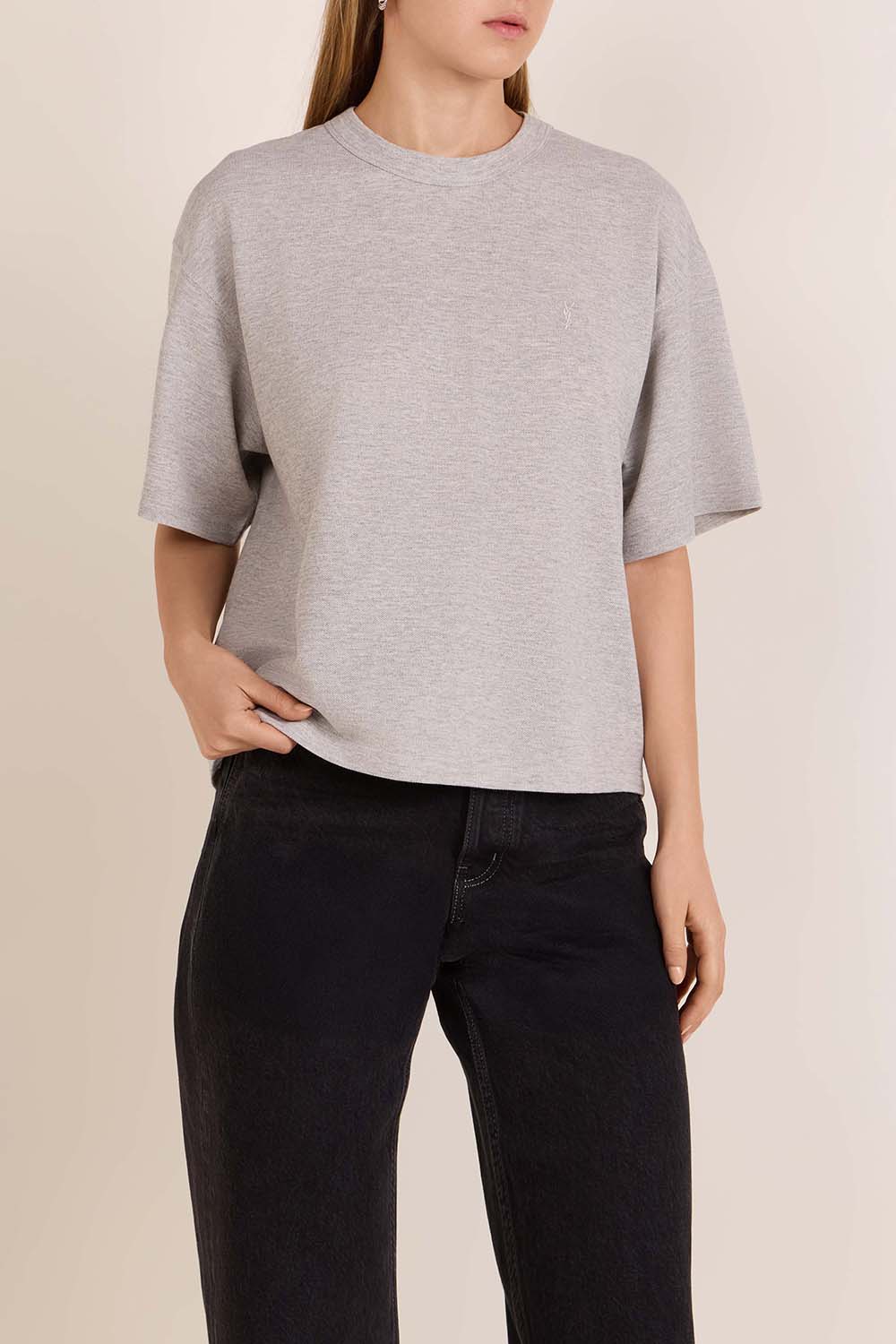 תמונת דוגמן קידמית של חולצת טי