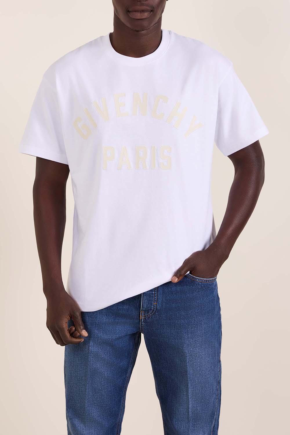 תמונת דוגמן קידמית של חולצת טי