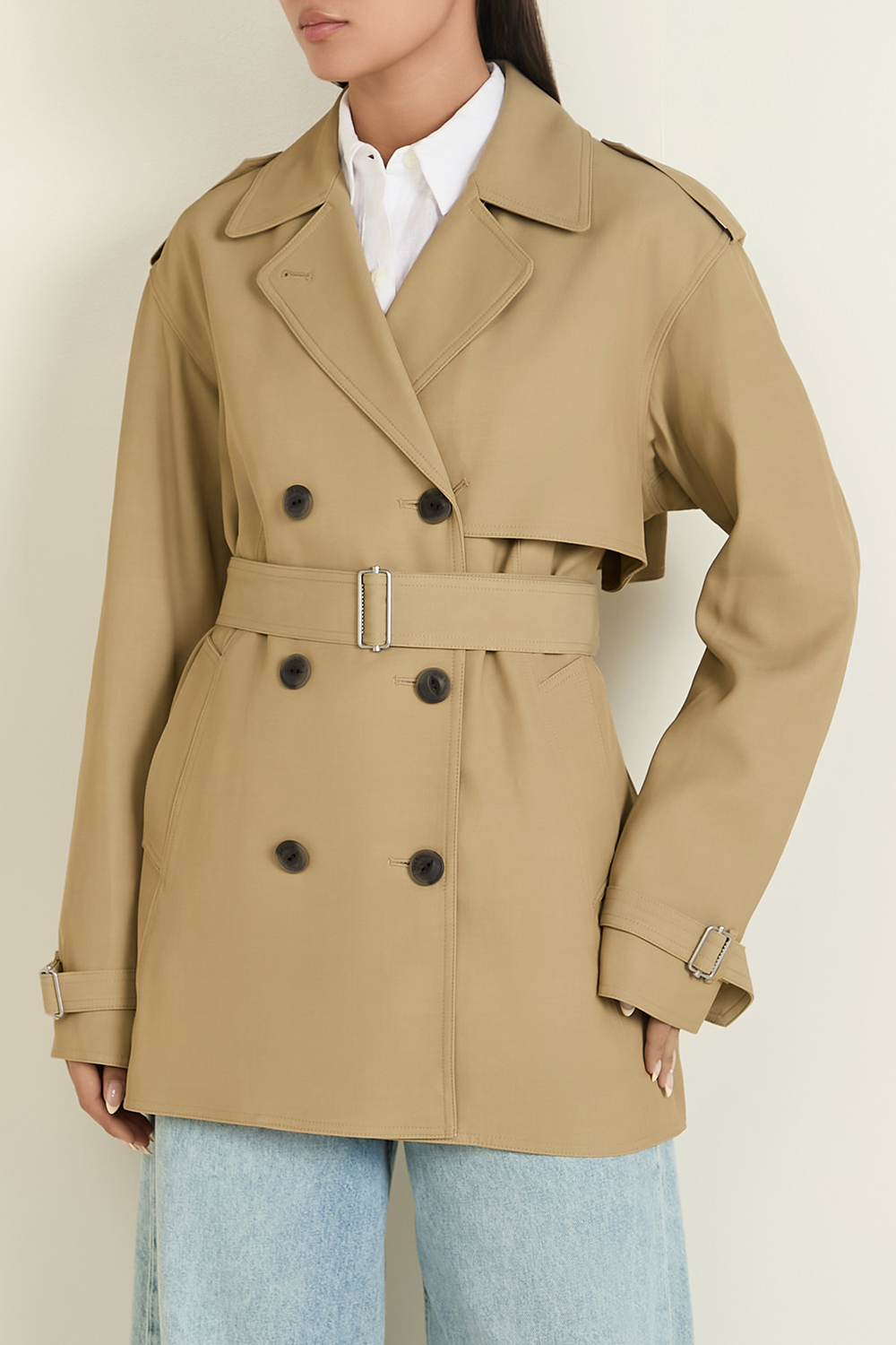 תמונת דוגמן קידמית של טרנץ' קצר