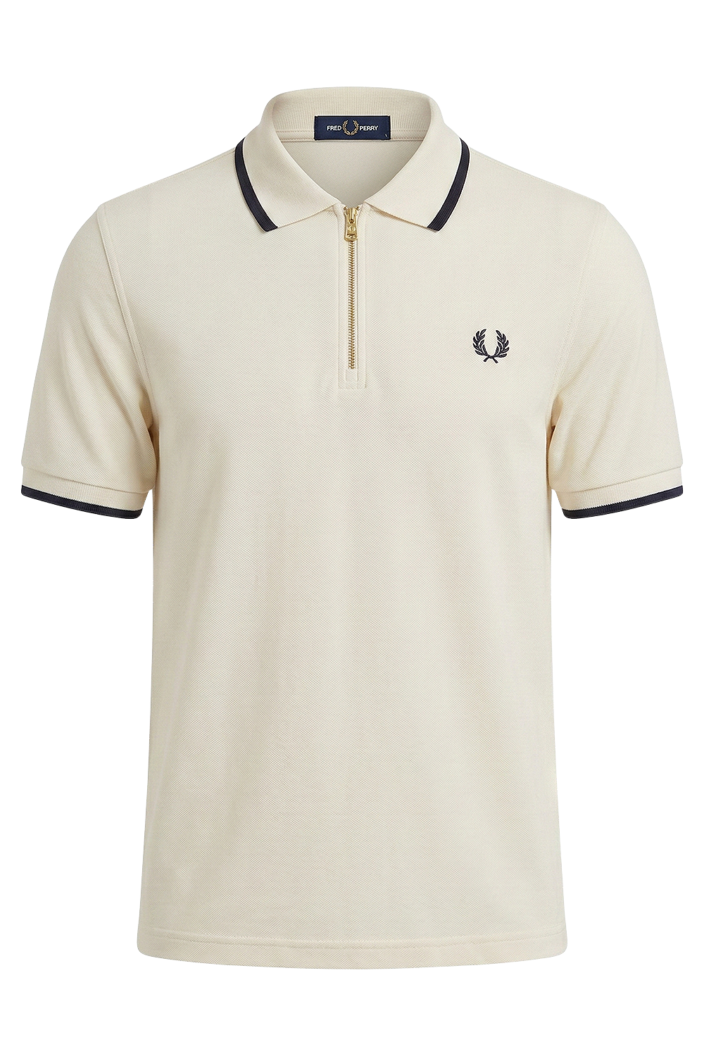 תמונה קידמית של חולצת פולו קצרה