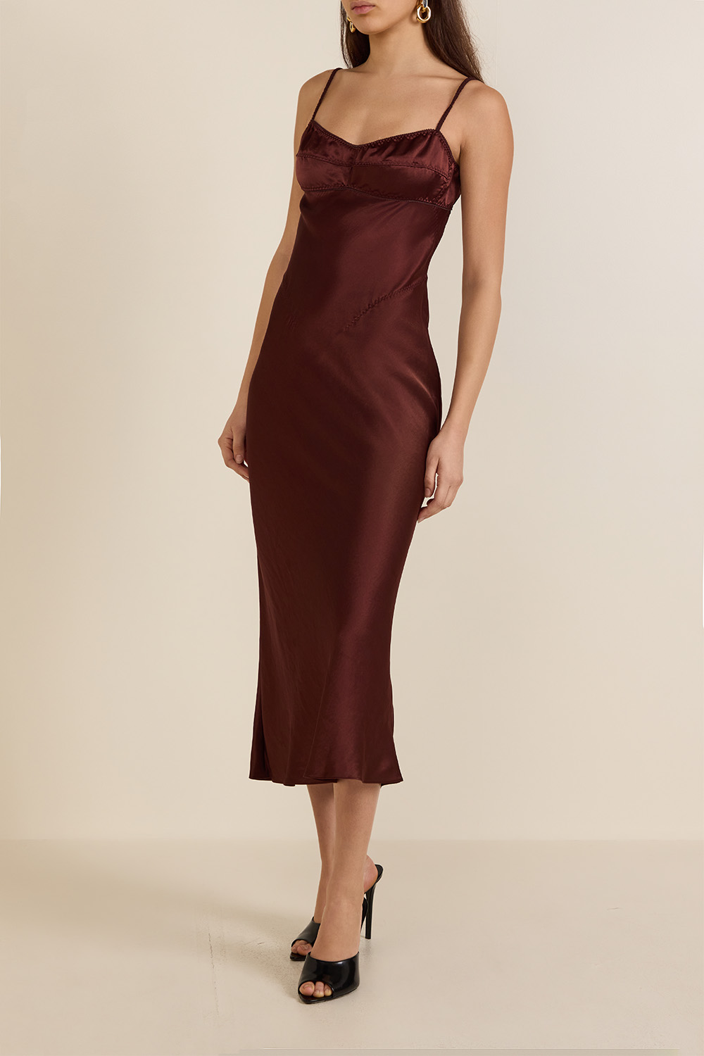 תמונת דוגמן קידמית של שמלת מידי ויסקוזה