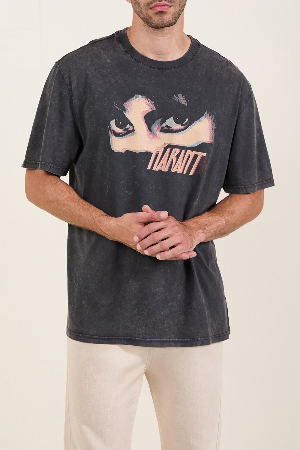 תמונת דוגמן קידמית של חולצת טי