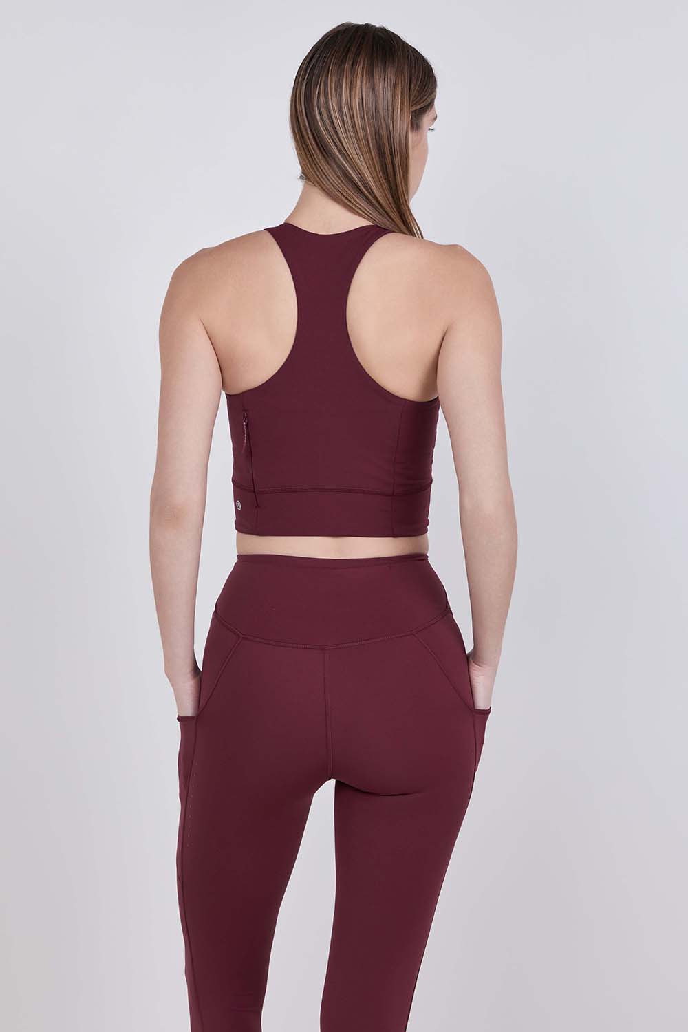 תמונת דוגמן אחורית של Swift Speed Cropped Tank Top