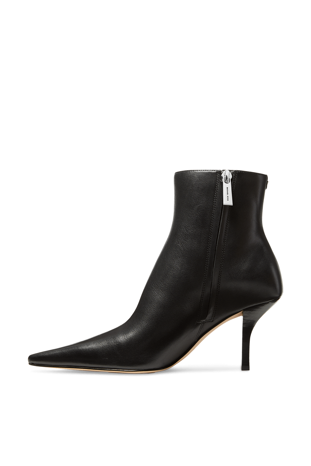 תמונה אחורית של מגפוני עקב סלינה