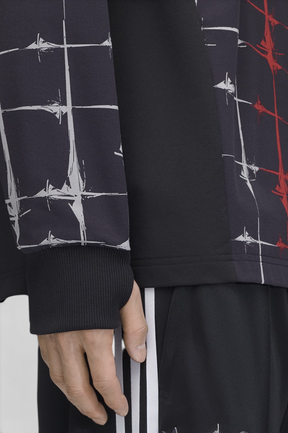 חולצת טי שרוול ארוך אדידס X ת&rsquo;אג קלאב