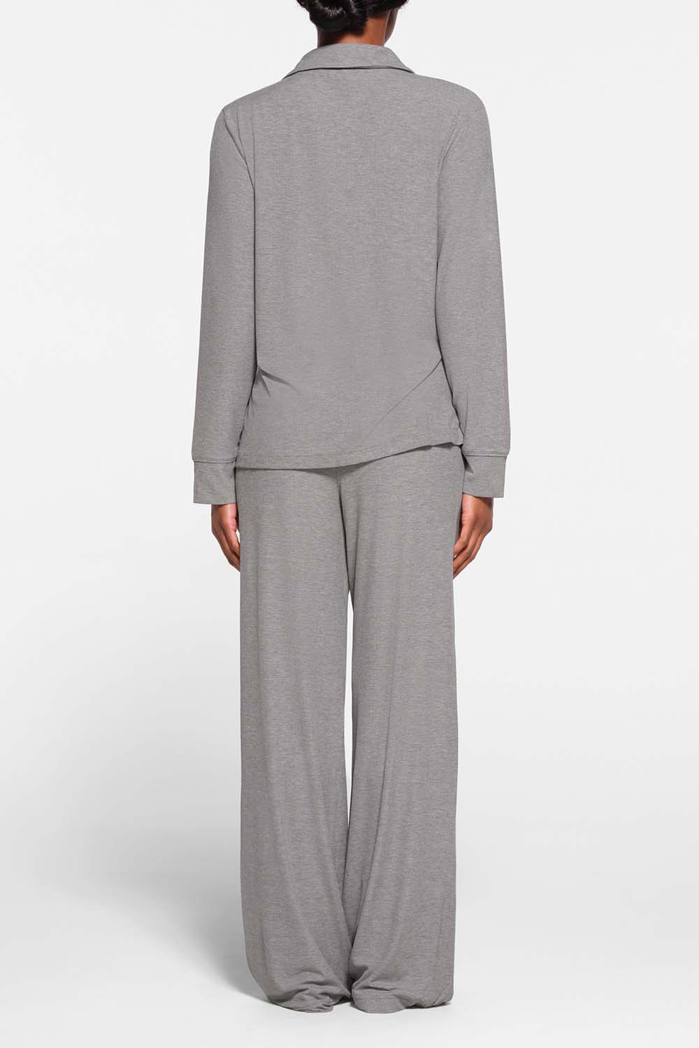 תמונת דוגמן אחורית של RIB SLEEP SET