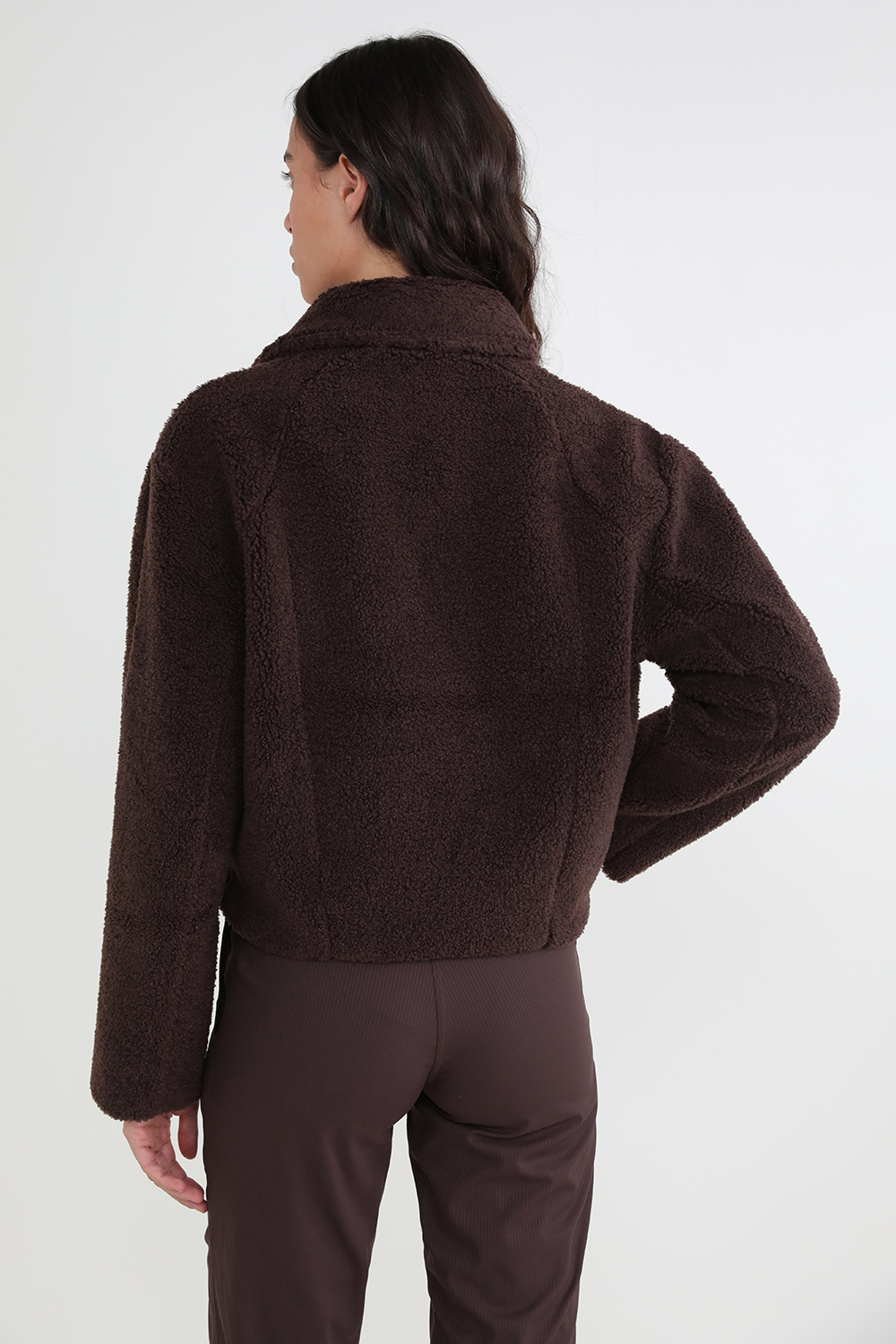 תמונת דוגמן אחורית של Textured Fleece Moto Jacket