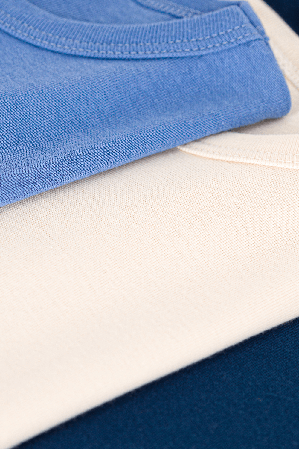 תמונת תקריב של מארז שלוש חולצות טי ארוכות - גילאי 6-12 שנים