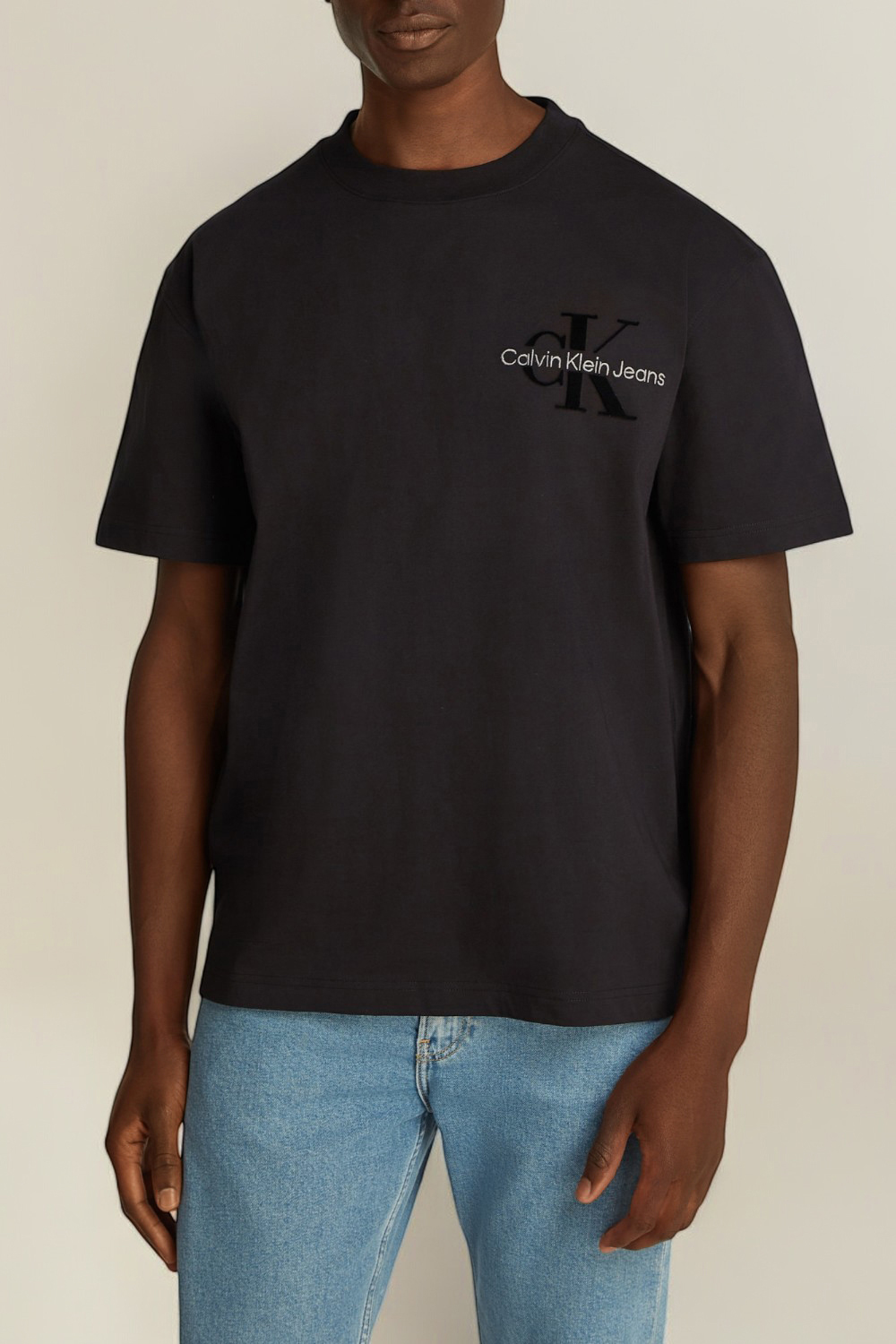 תמונת דוגמן קידמית של חולצת טי