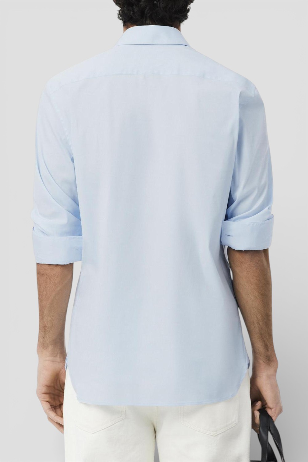 תמונת דוגמן אחורית של חולצת כפתורים סלים פיט