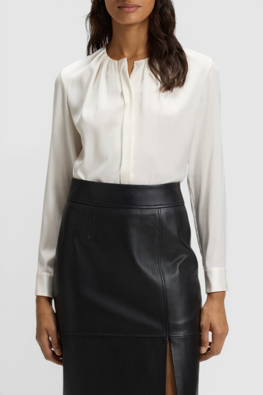 תמונת דוגמן קידמית של חולצת משי