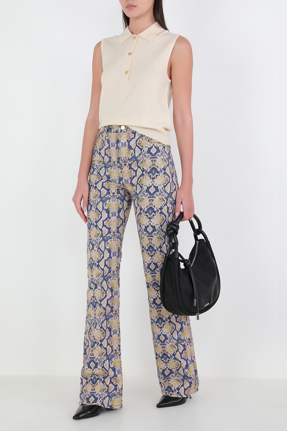 תמונת דוגמן קידמית של תיק כתף