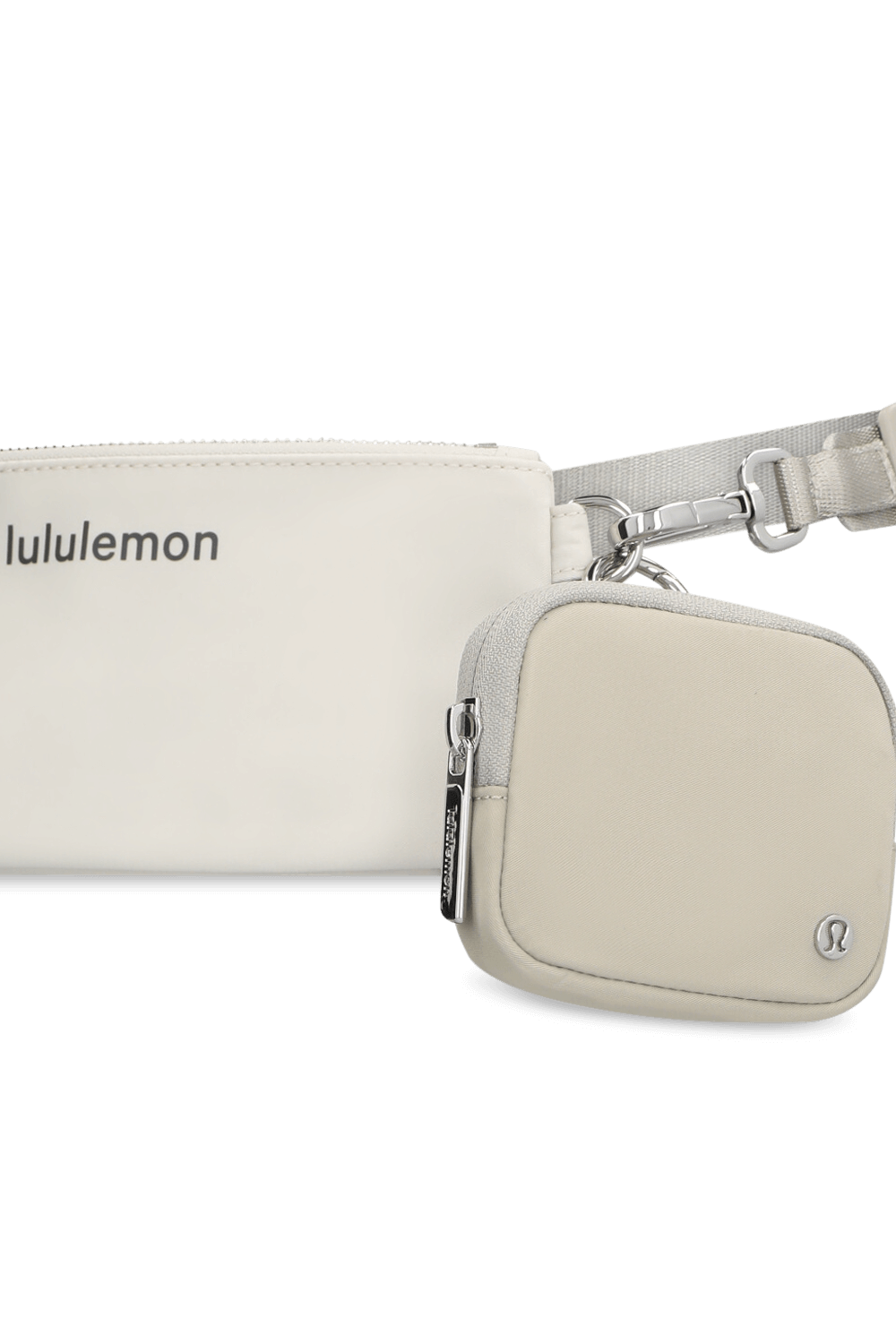 תמונת תקריב של Dual-Pouch Sling