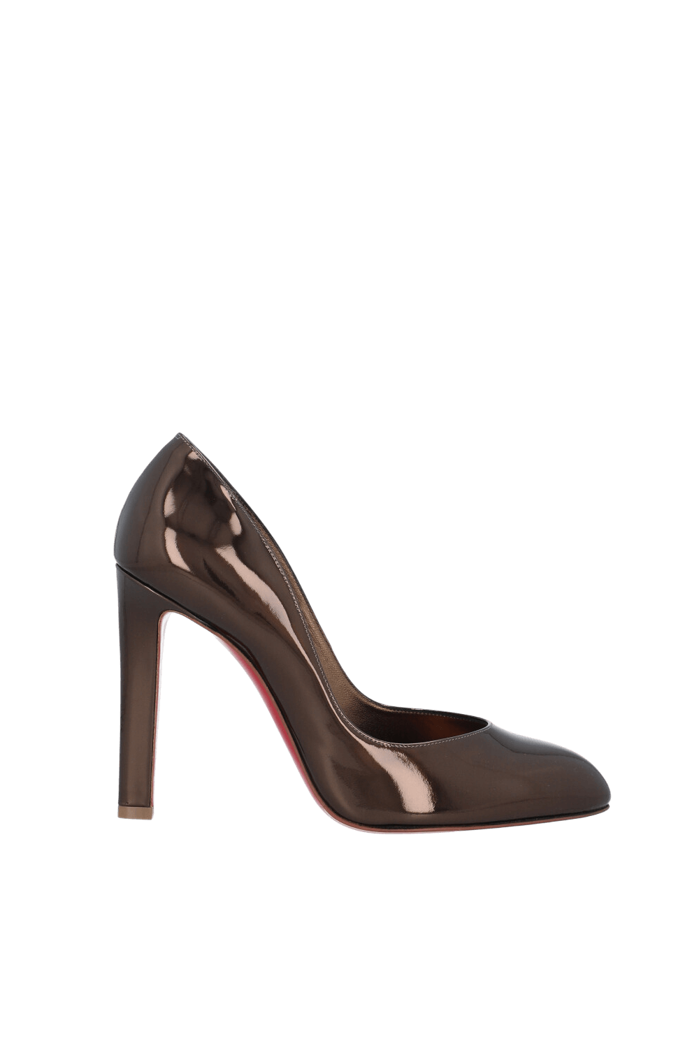 תמונה קידמית של נעלי עקב