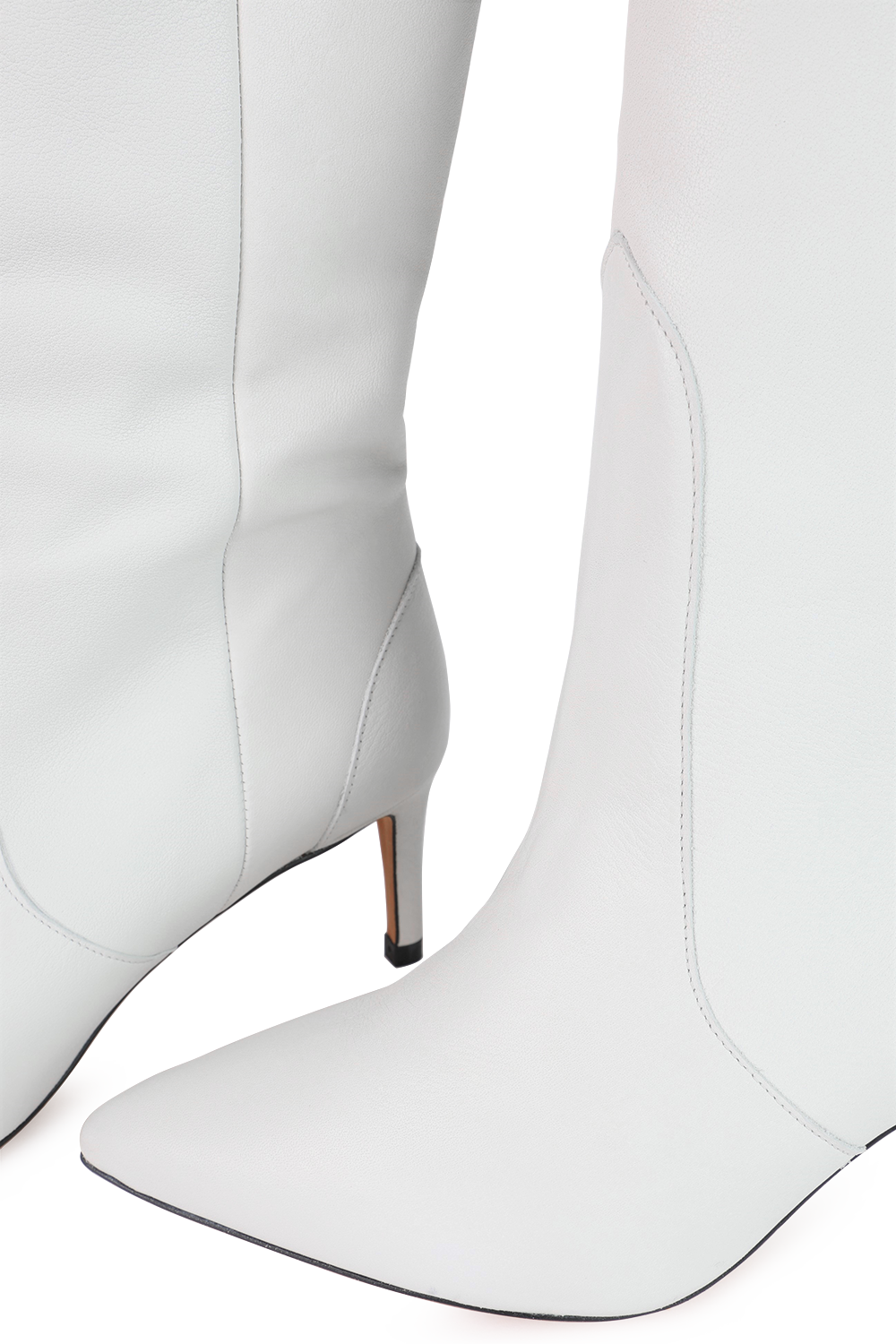 תמונת תקריב של Hygie Boots in White