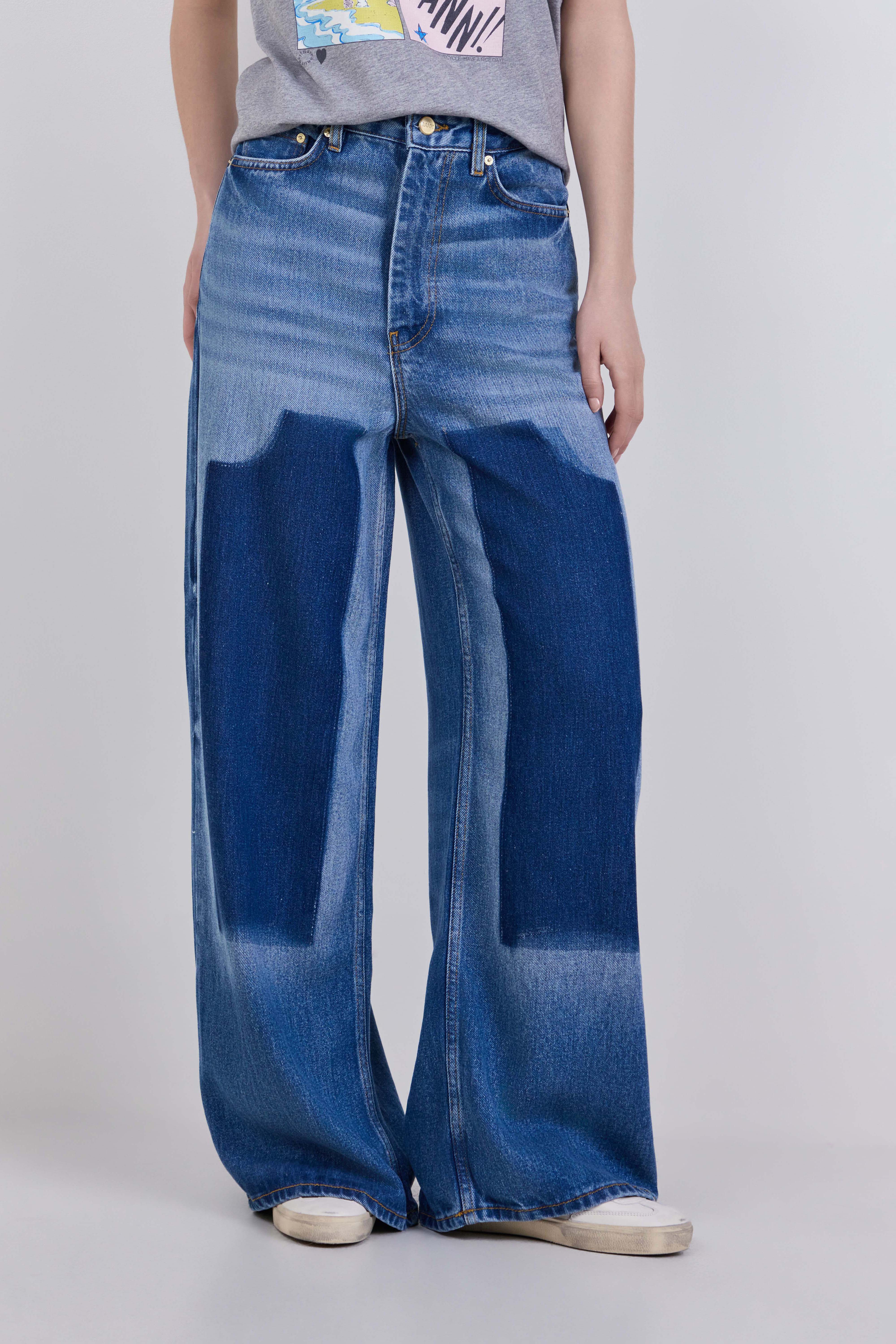 תמונת דוגמן קידמית של מכנסי ג&rsquo;ינס באגי