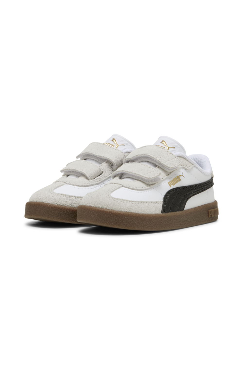 תמונה קידמית של נעלי סניקרס