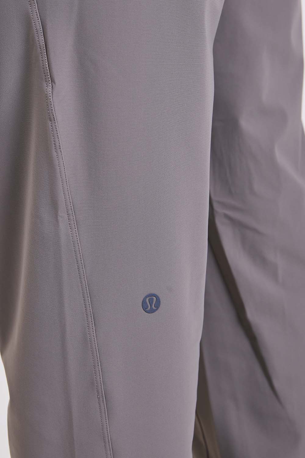 תמונת תקריב דוגמן של Pace Breaker Jogger Regular