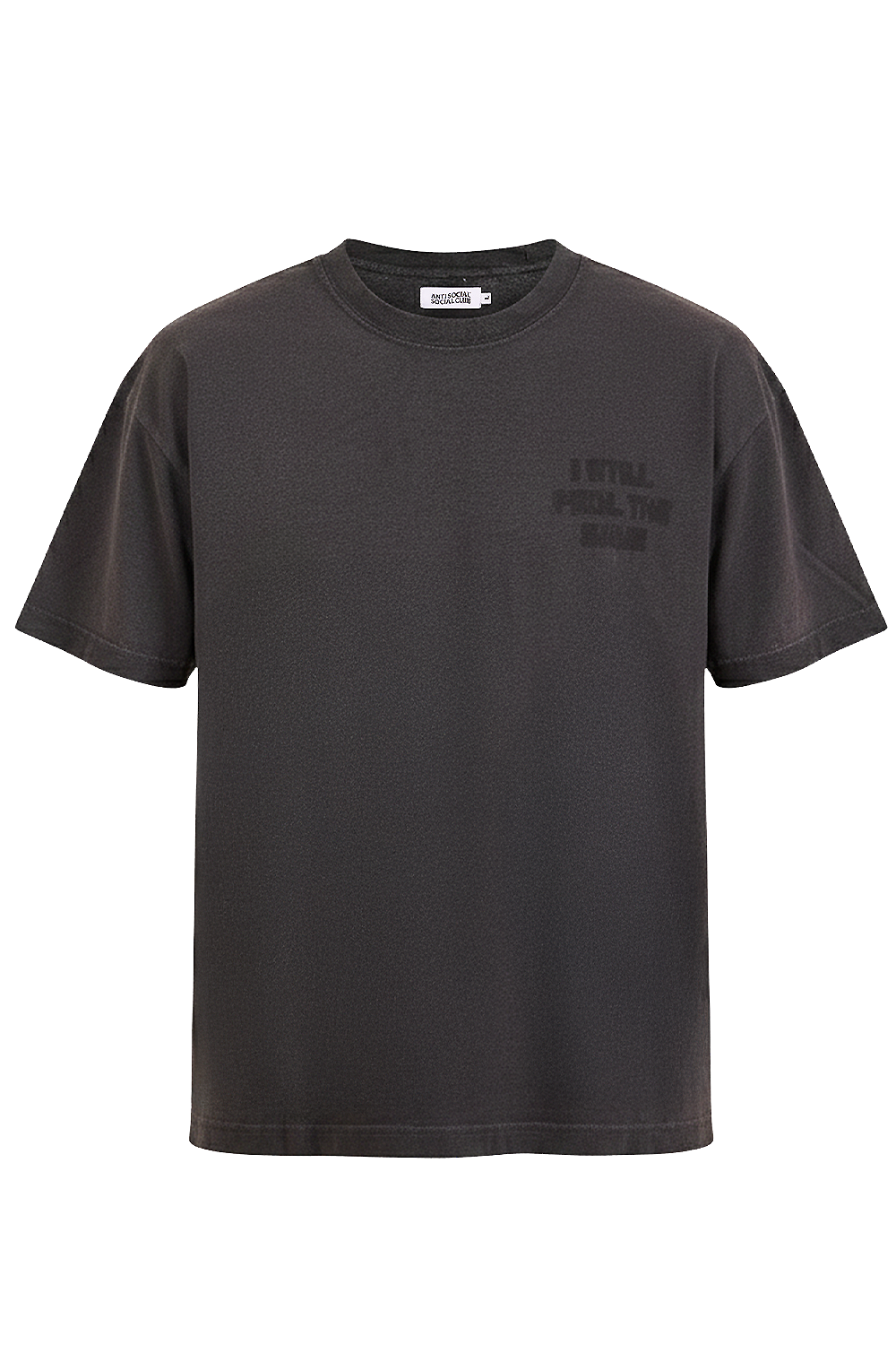 תמונה קידמית של חולצת טי