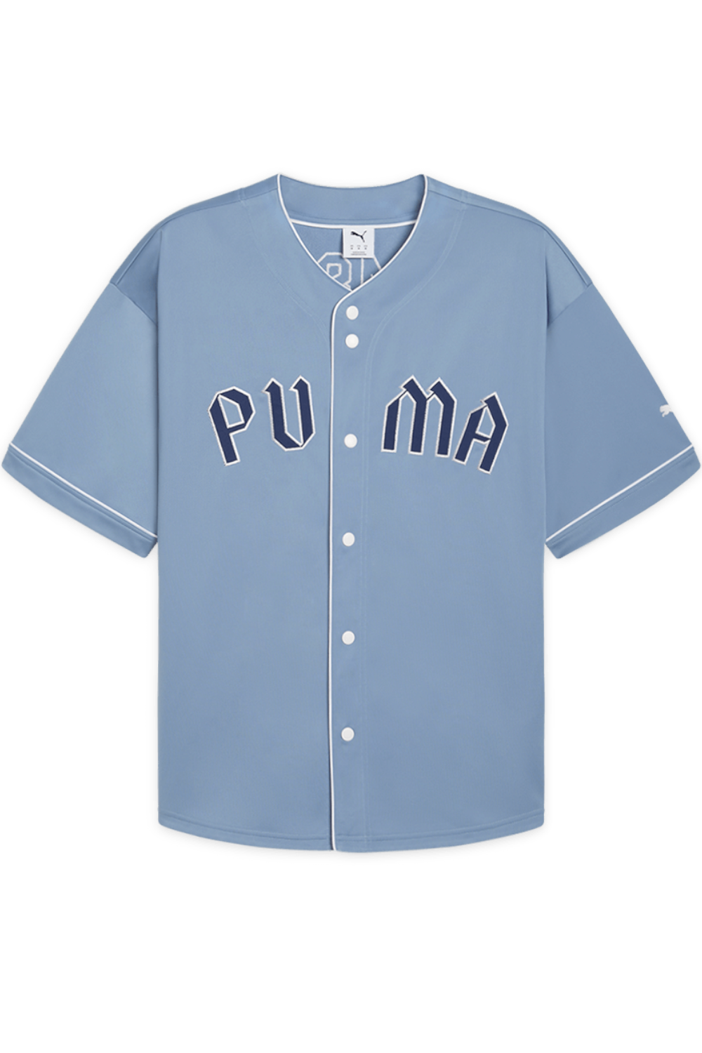 תמונה קידמית של חולצת כפתורים אוברסייז