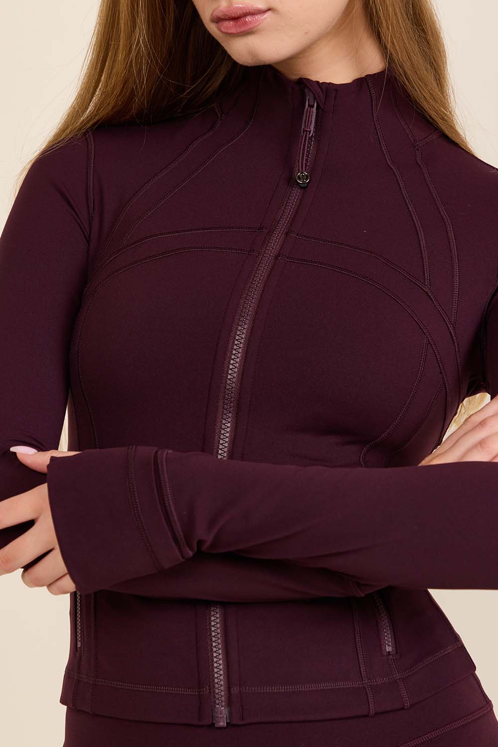 תמונת תקריב דוגמן של Define Cropped Jacket Nulu