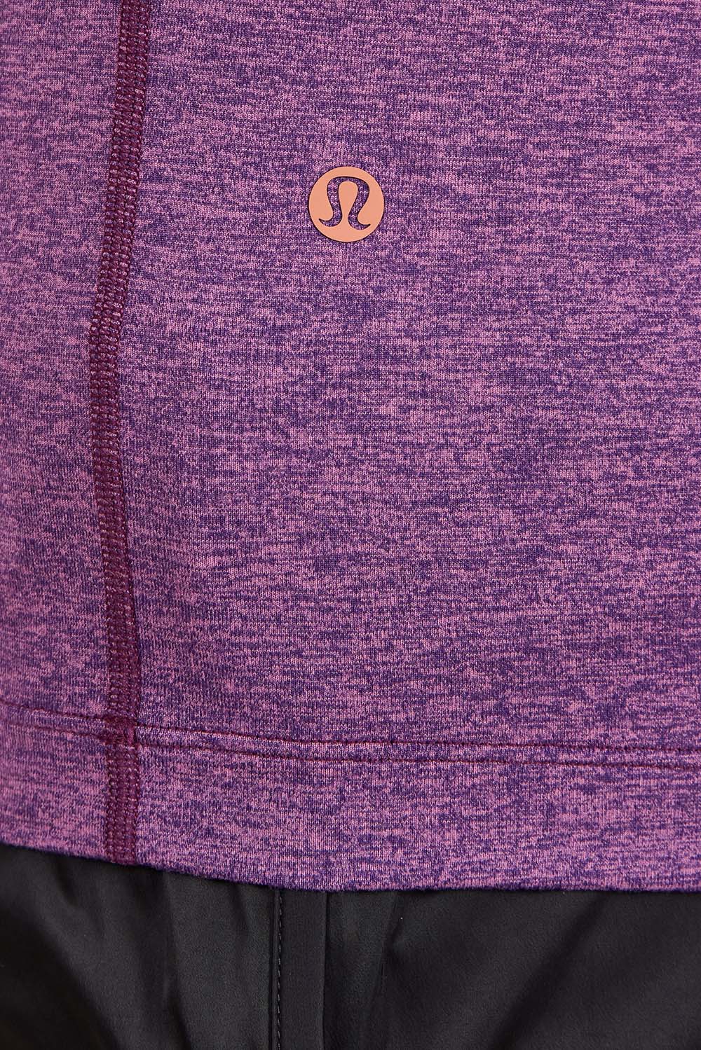 תמונת תקריב דוגמן של Soft Jersey Short Sleeve