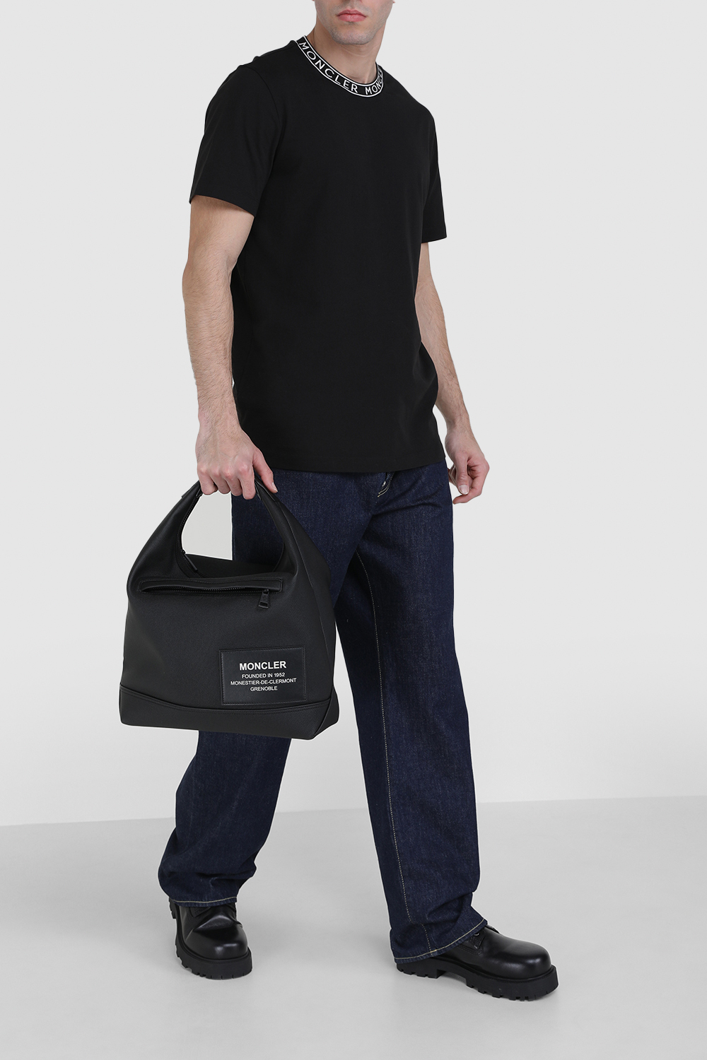 תמונת דוגמן קידמית של תיק נשיאה