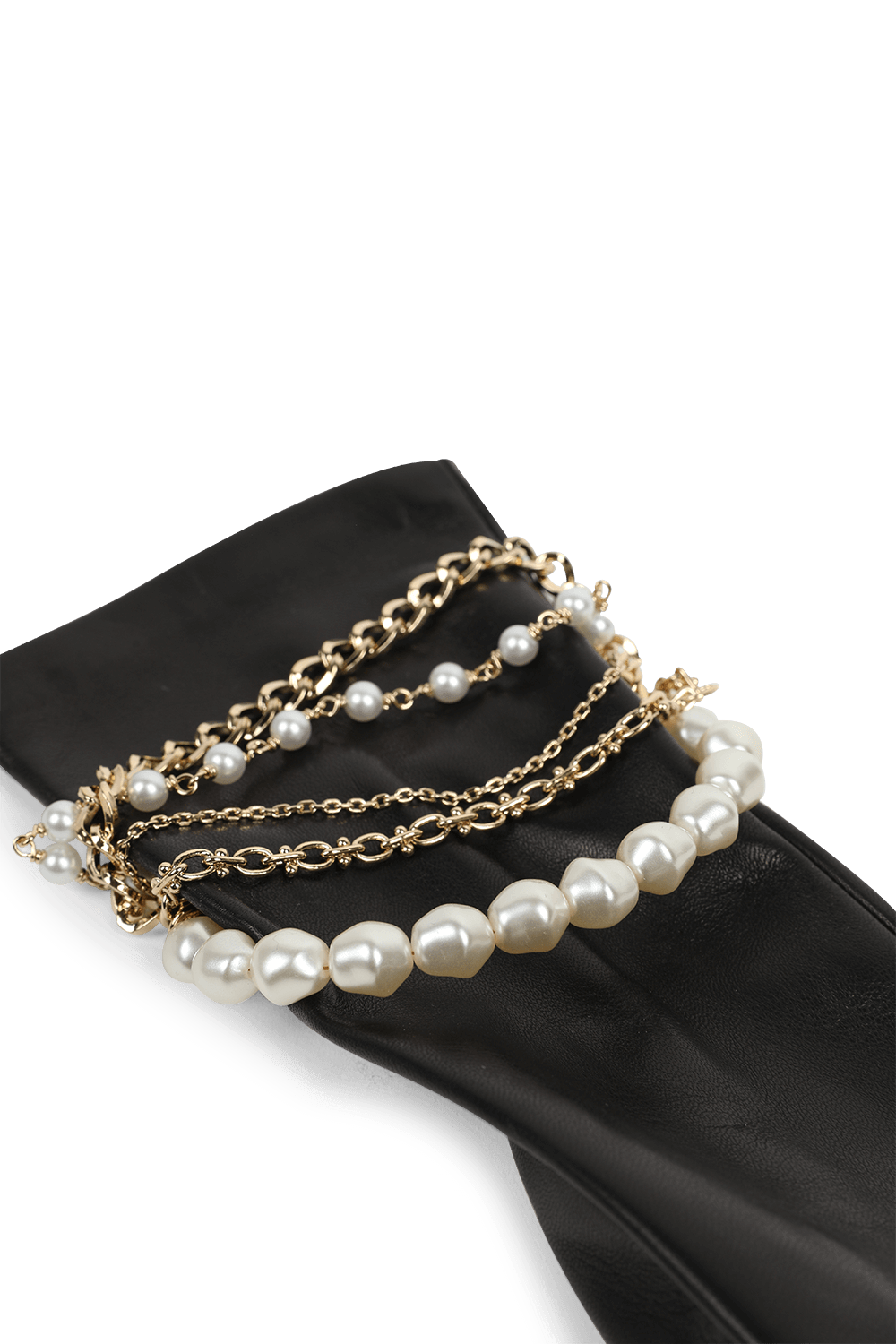 תמונת תקריב של כפפות מעור בצבע שחור