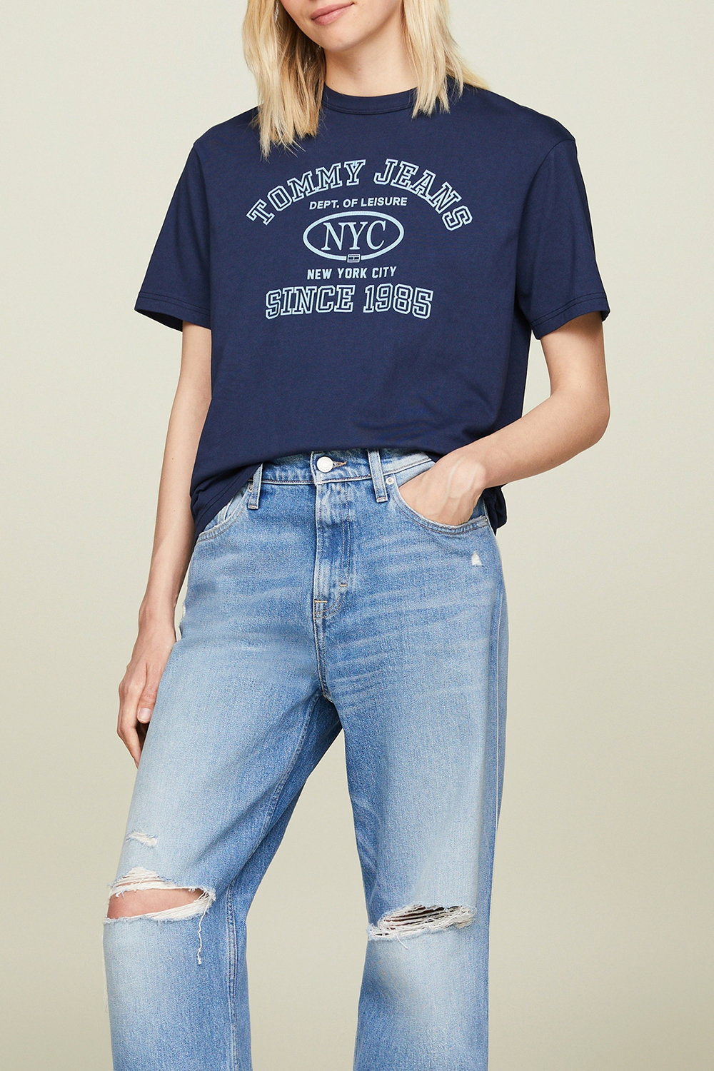 תמונת דוגמן קידמית של חולצת טי