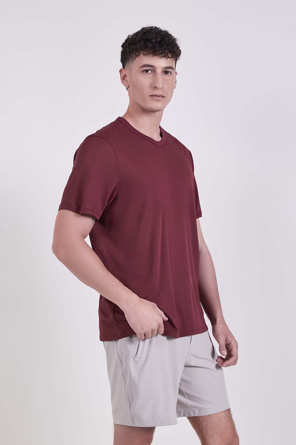 תמונת דוגמן קידמית של Fast and Free Short-Sleeve Shirt Perforated Stripe