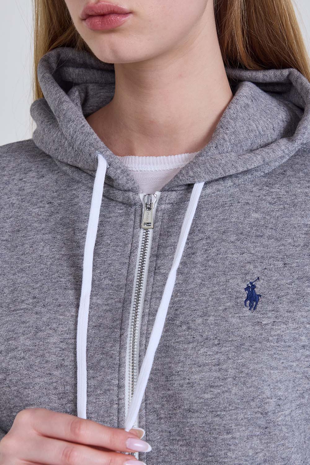 תמונת תקריב דוגמן של קפוצ'ון כותנה