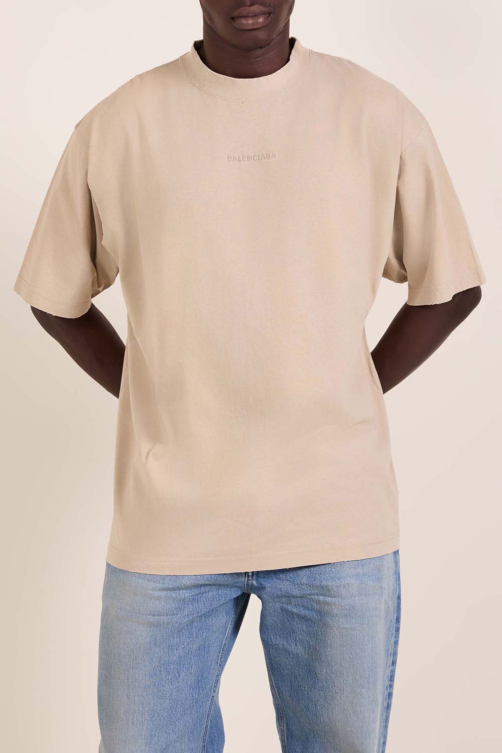 תמונת דוגמן קידמית של חולצת טי